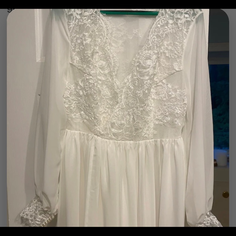 Bridal Robe - Picture 7 of 8